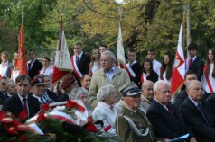 Zdjęcie z odsłonięcie tablicy gen. Sosabowskiego.2